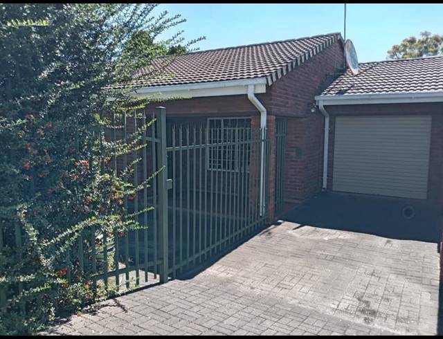 3 BEDROOM APARTMENT FOR SALE IN NEWCASTLE CENTRAL